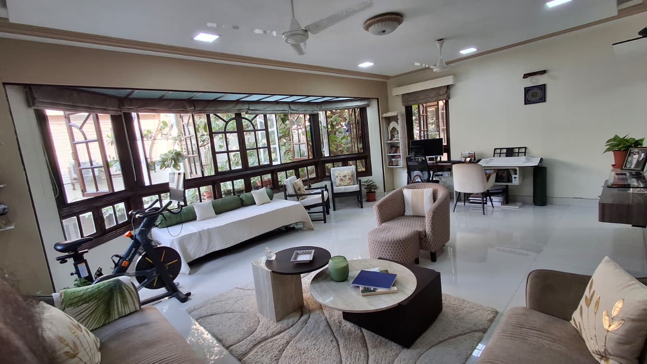 Luxury 2BHK Flat Juhu Kitchen