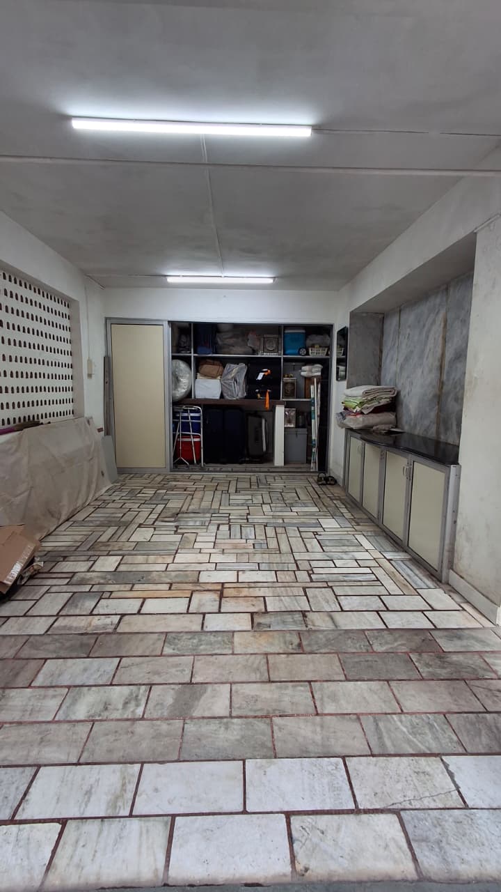 Luxury 2BHK Flat Juhu Bathroom